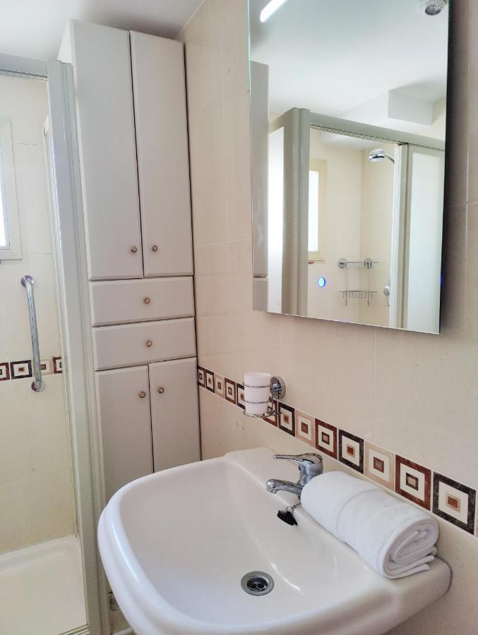 Gerona Sea View Apartments 베니돔 외부 사진